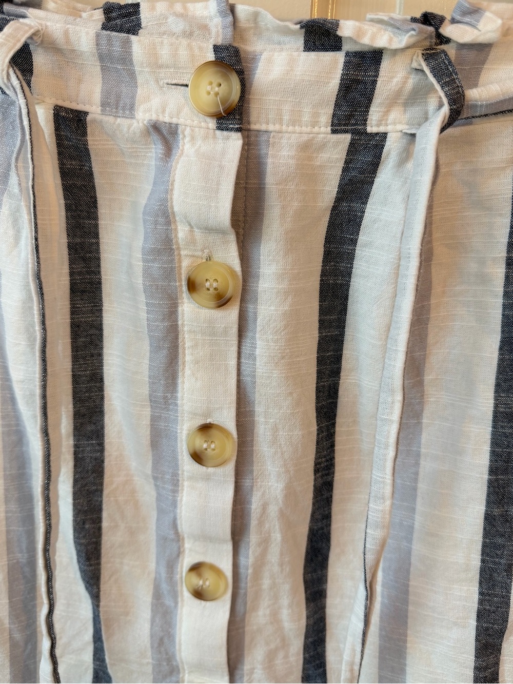 mine Striped Button-Front Mini Skirt - White & Navy, never been worn - Picture 4 of 6